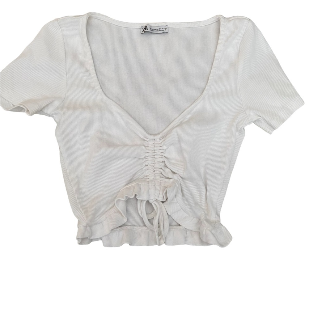 ZARA WHITE RUCHED FRONT TOP SIZE MEDIUM